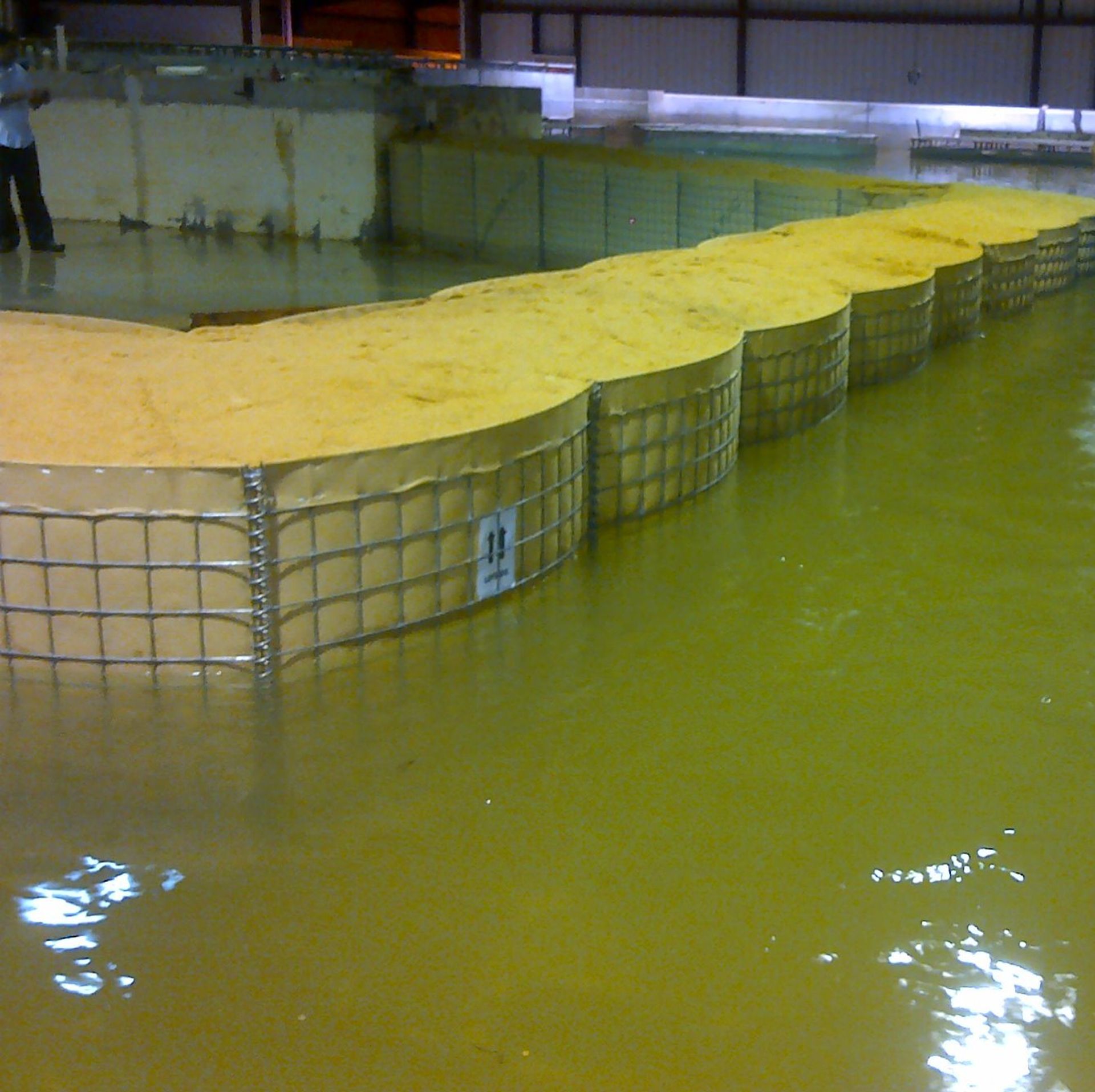 USACE ERDC laboratory testing of EBS MAC FE flood barrier